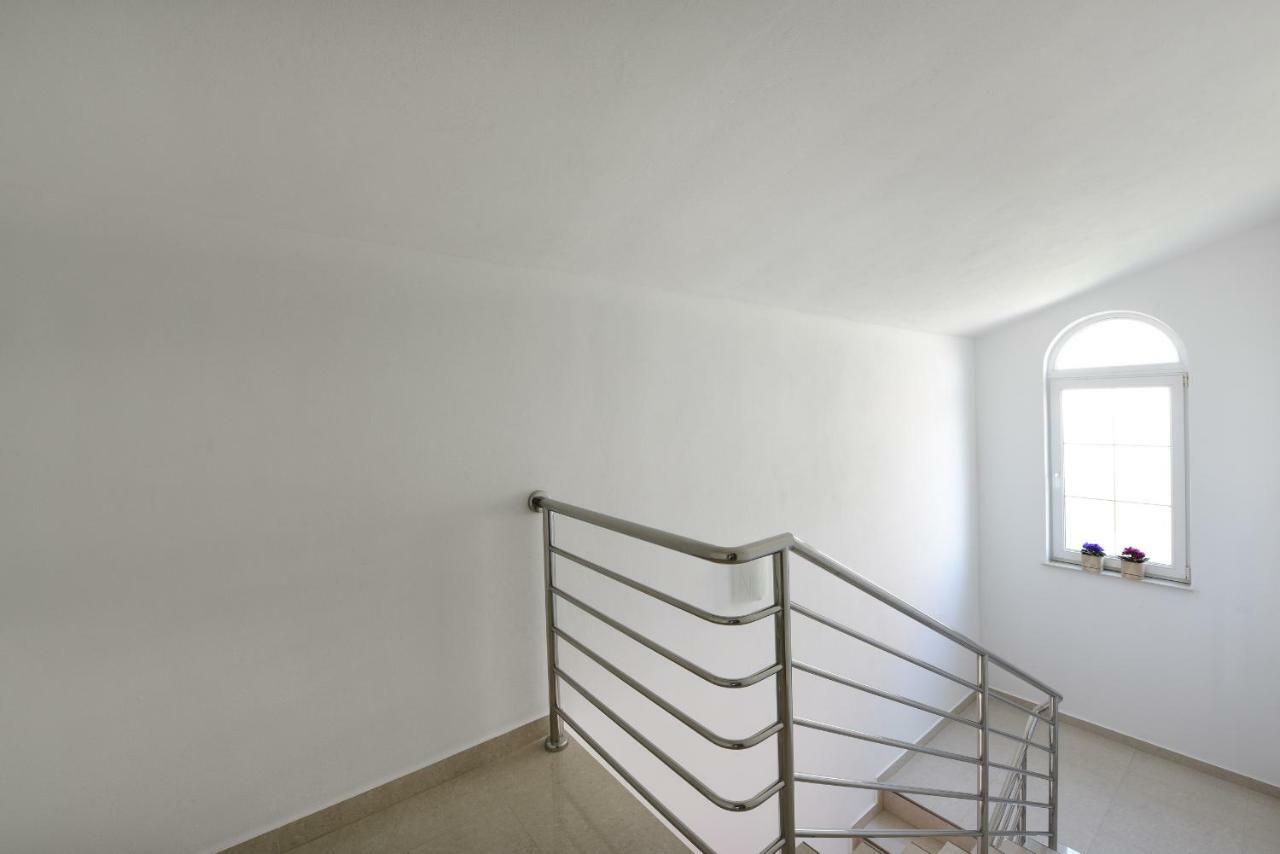 Monika - Private Terrace & Parking Appartement