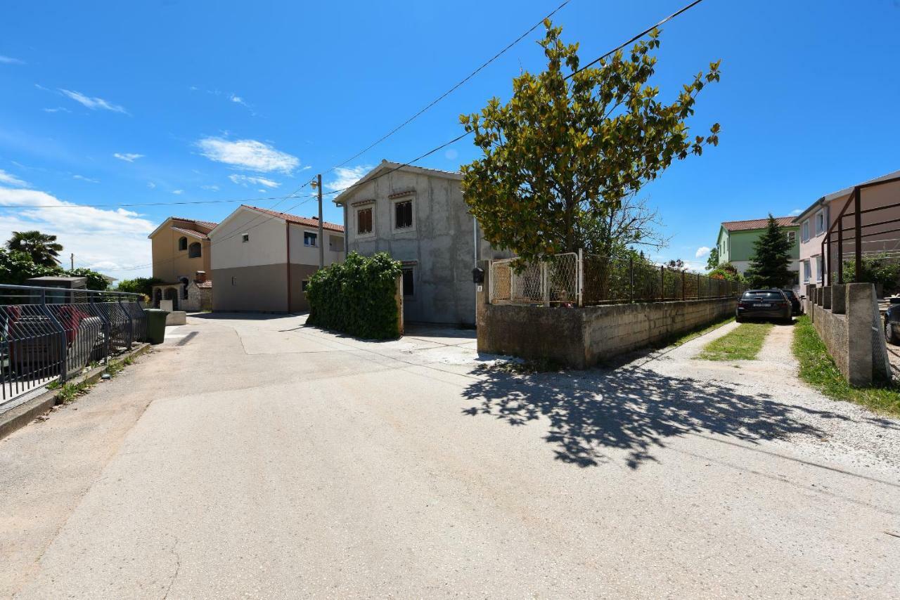 Appartement Monika - Private Terrace & Parking
